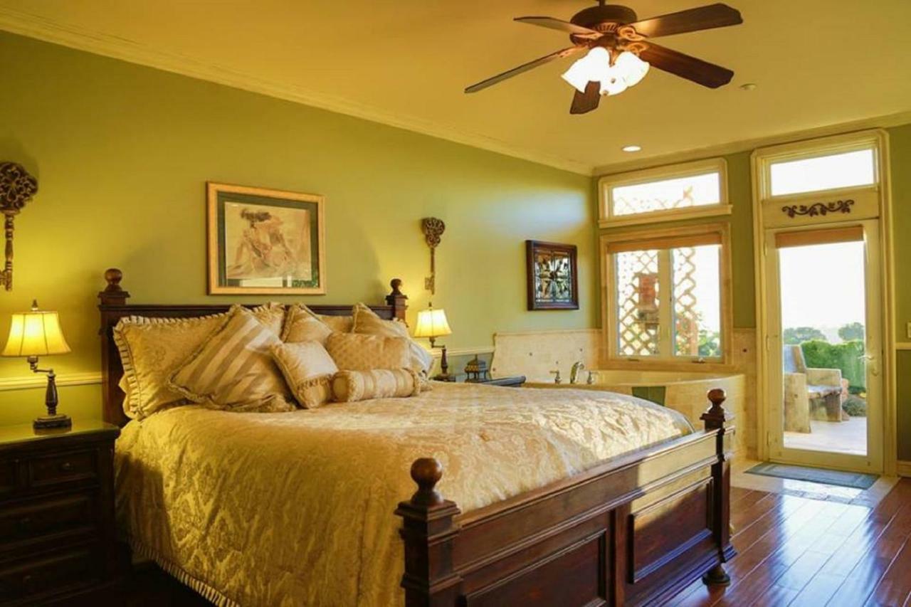 High Ridge Manor Bed & Breakfast Paso Robles Exterior photo